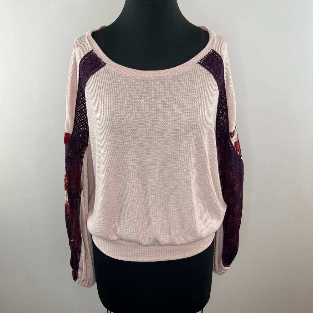 FREE PEOPLE Casual Clash Top Rose Pink Long Puff Sleeves Floral Lace Relaxed S - Picture 3 of 8